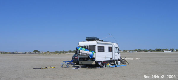 Le Campement by Day